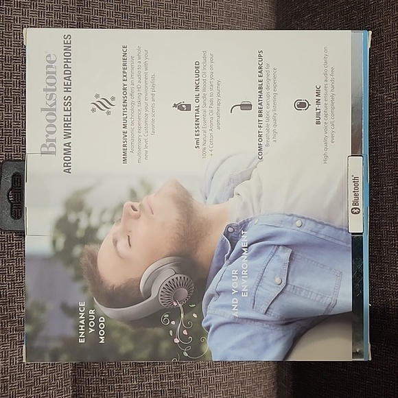 BROOKSTONE wireless bluetooth headphones USB built in microphone mic with aroma - Picture 6 of 6